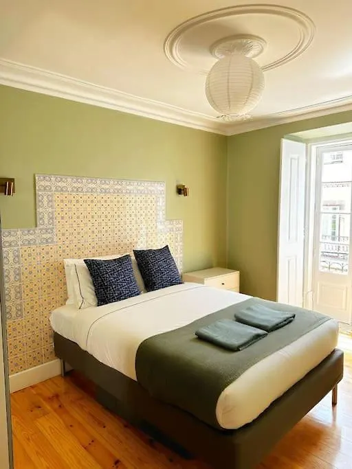 Apartament Historical Center, Large 2 Bedroom Apartment, Bright & Stylish Lizbona Portugalia
