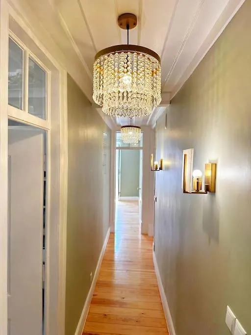Historical Center, Large 2 Bedroom Apartment, Bright & Stylish Lizbona Portugalia